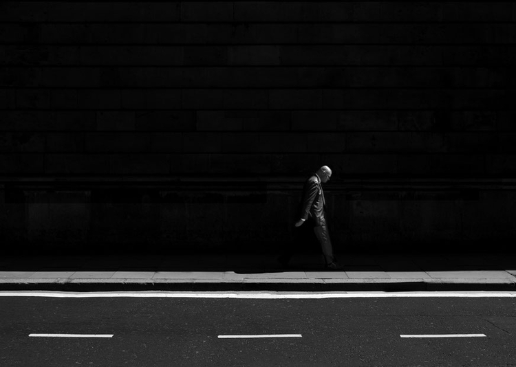 "How to Disappear Completely"; fot. Rupert Vandervell